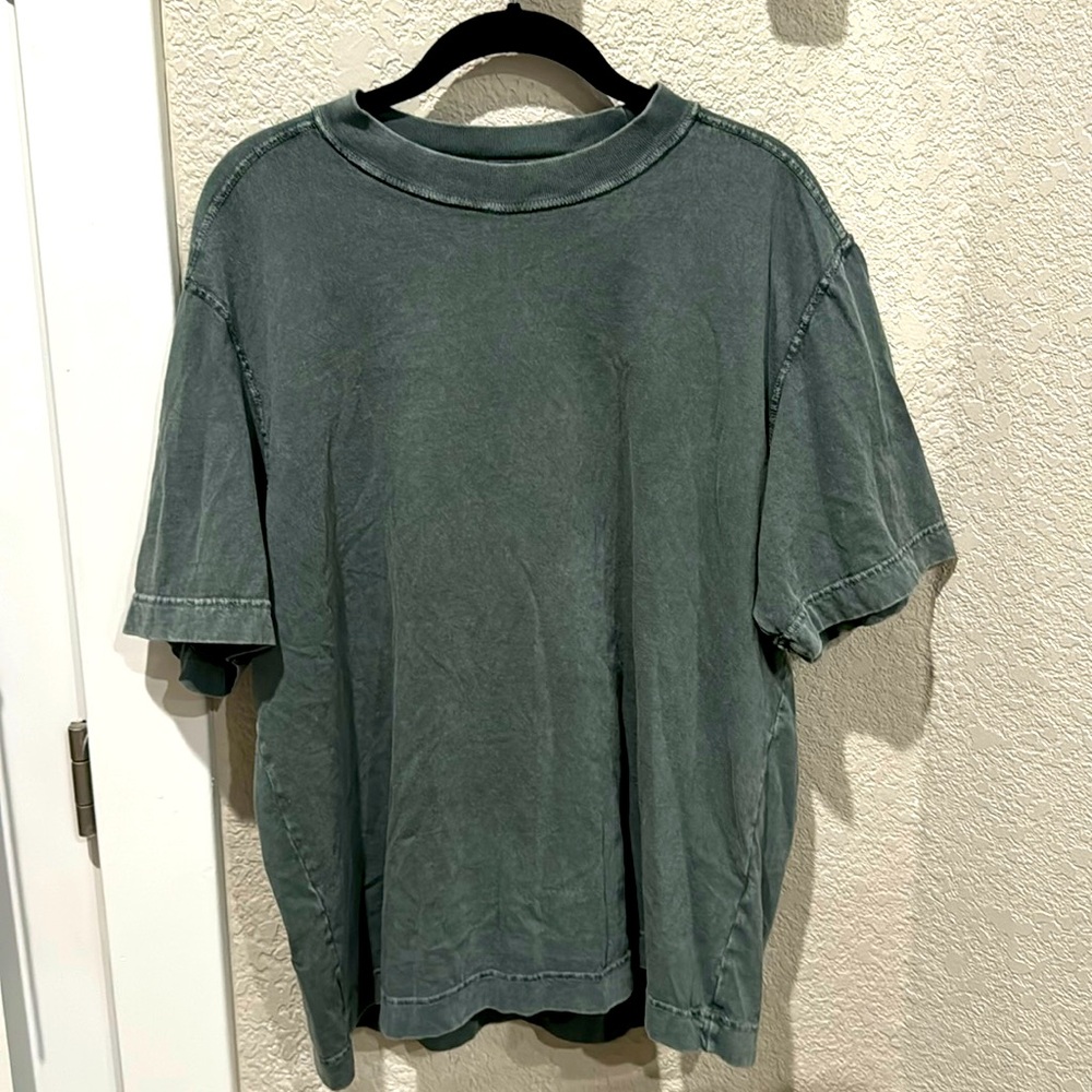 Men’s Abercrombie Tshirt Size M, 100% cotton